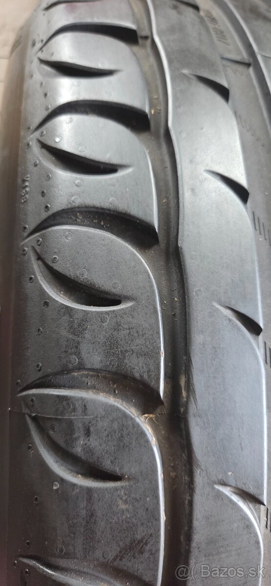 Predám 2ks.letné pneumatiky kormorán 235/45R17 94W. - 3