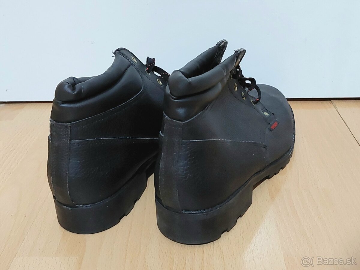 Pracovná obuv, č. 46 - 3