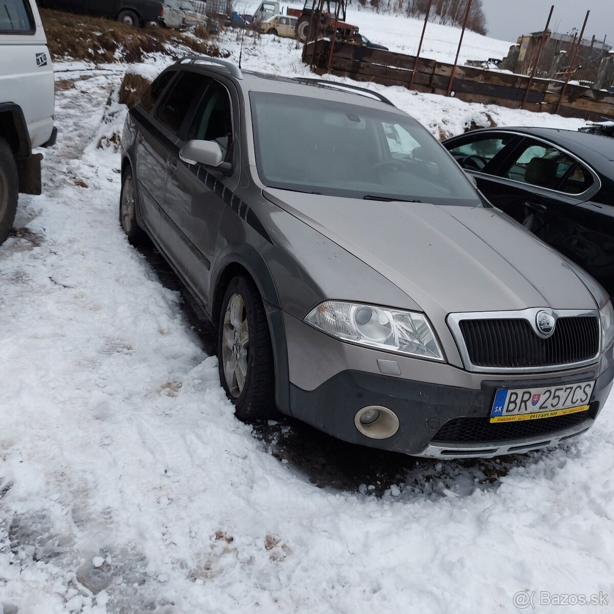 ŠKODA OCTAVIA SCOUT 2.0TDI 4X4 M6 COMBI - 3