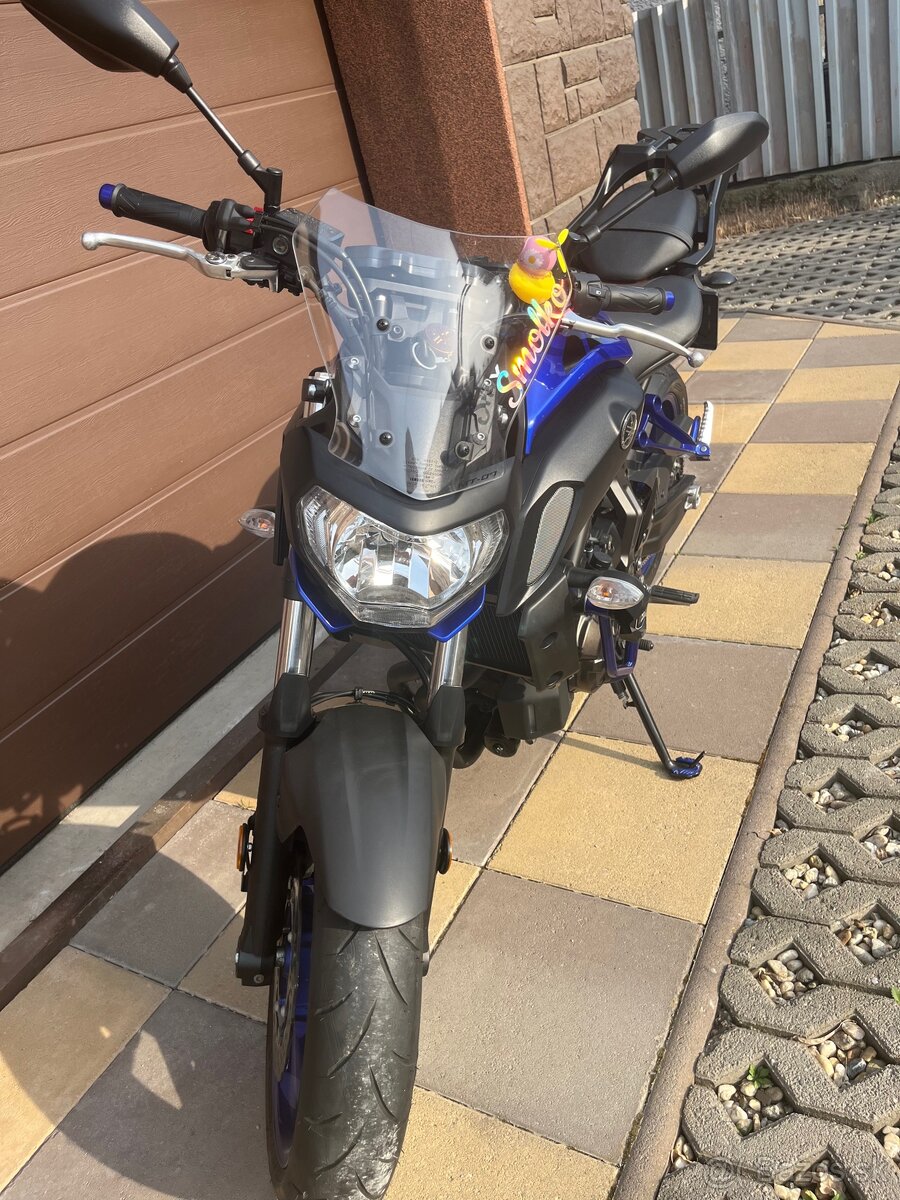 Yamaha mt 07 - 3