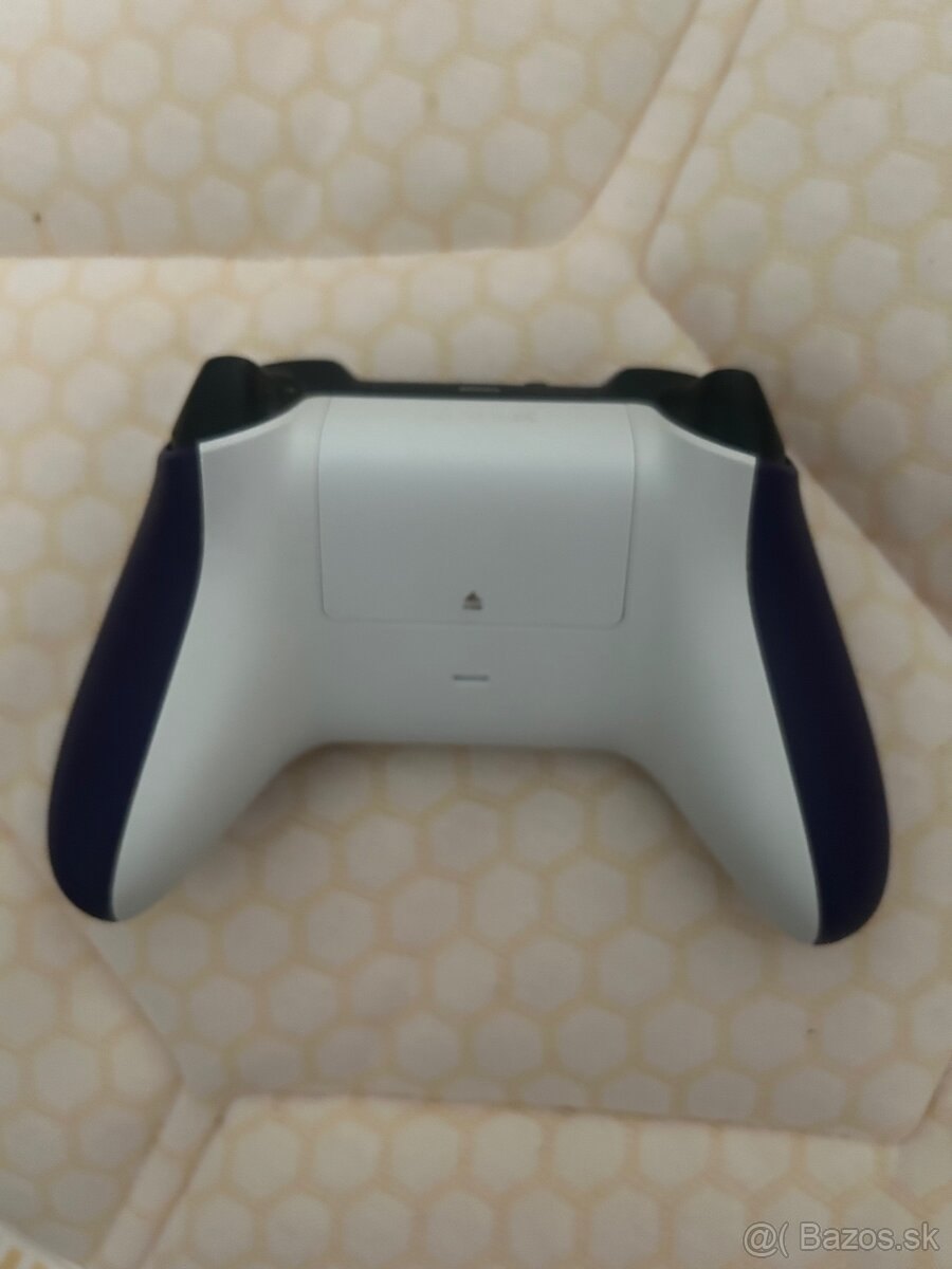 Xbox ovladac - 3