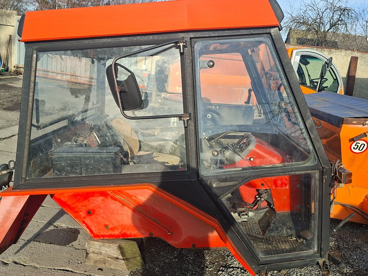 Zetor urI trojkova kabina - 3