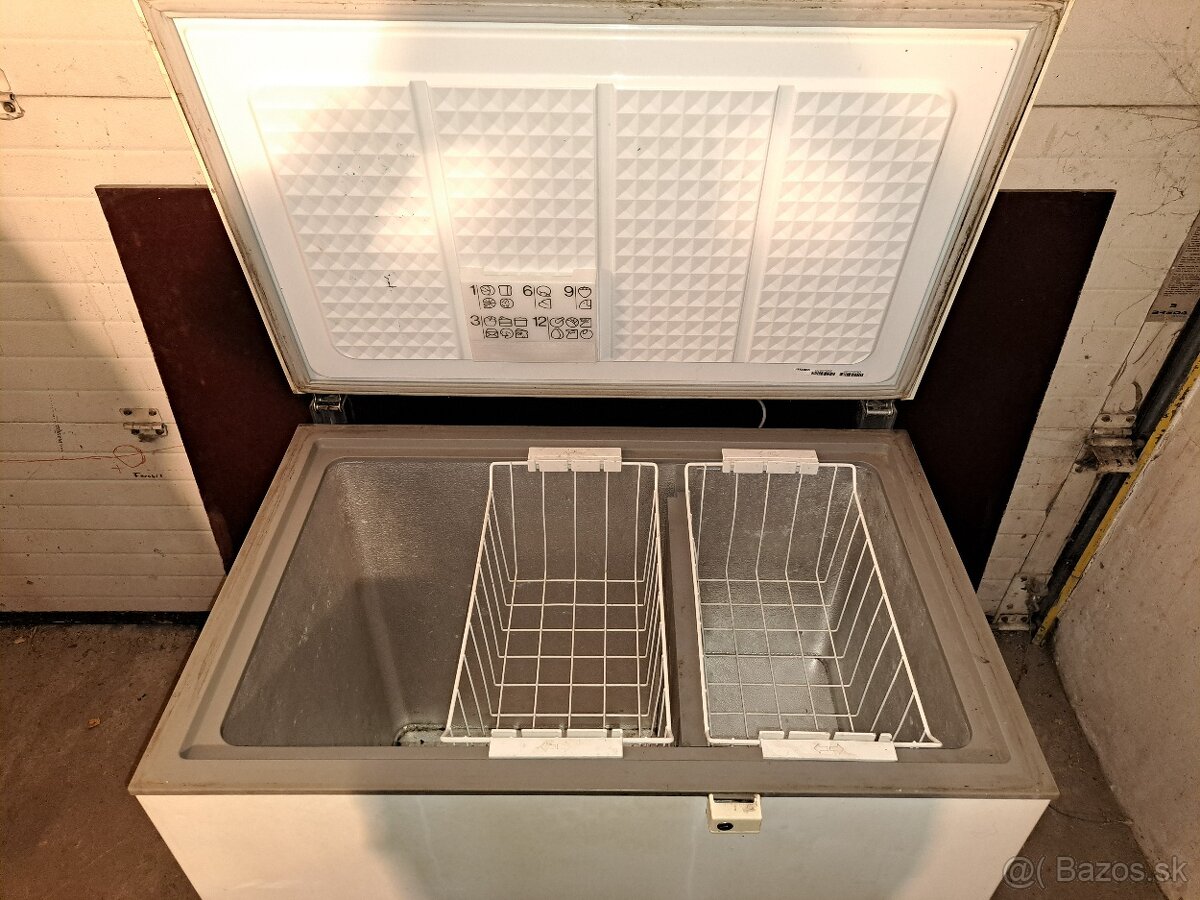 Predám mraziaci box Whirpool - 3