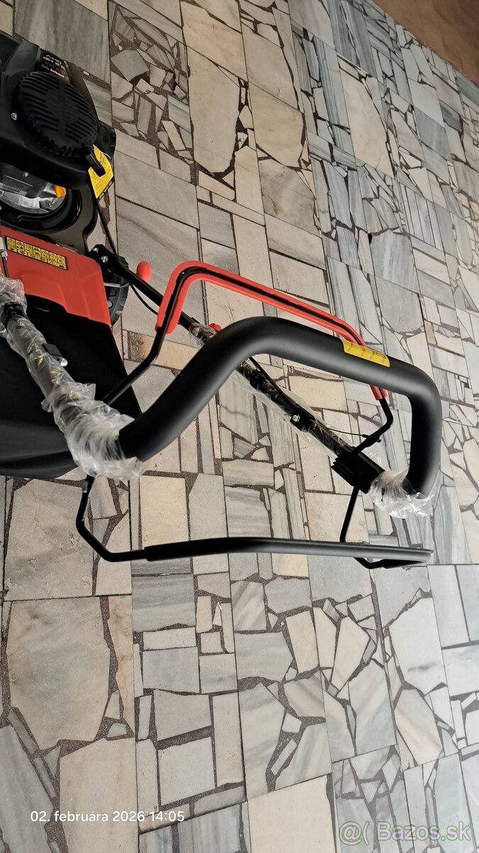 Nová benzínová kosačka - 3