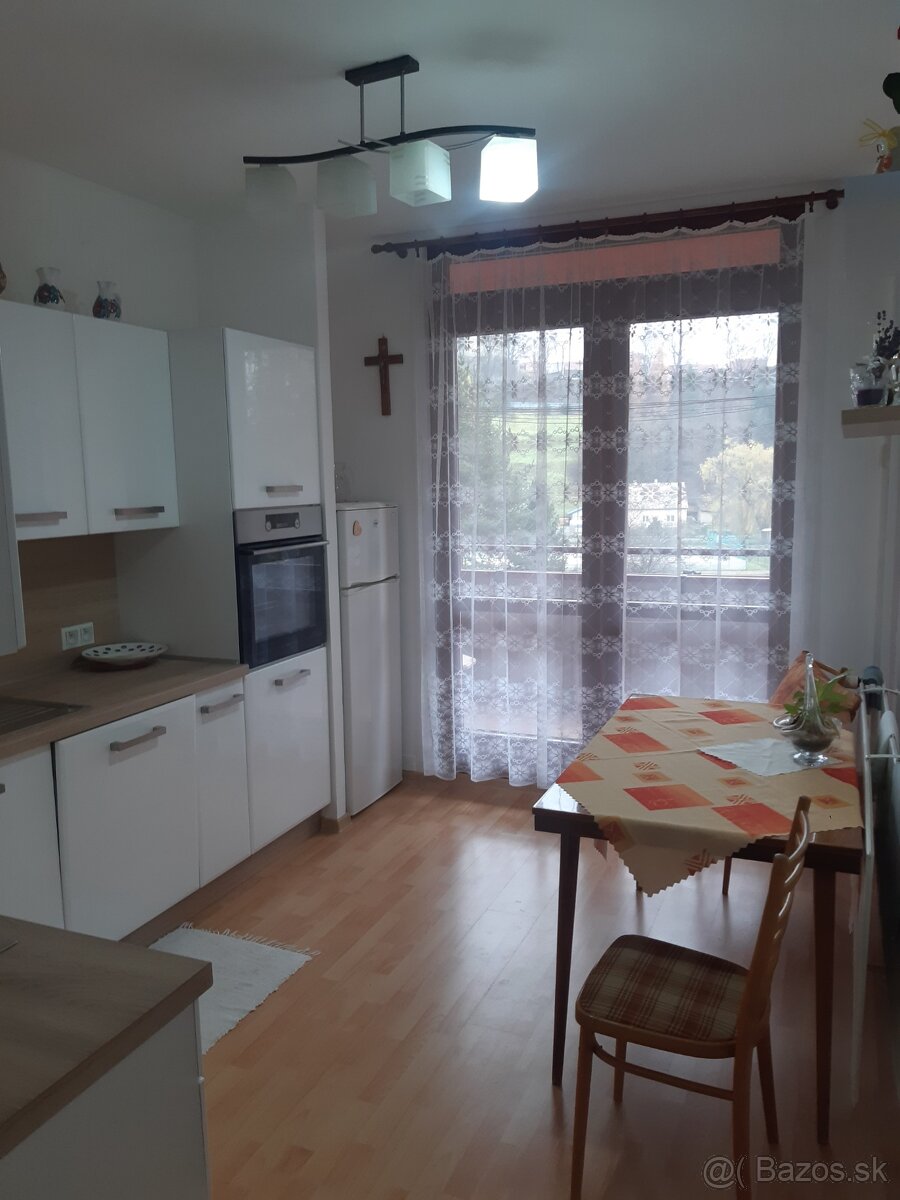 4. izb.byt s loggiou v Levoci - 3