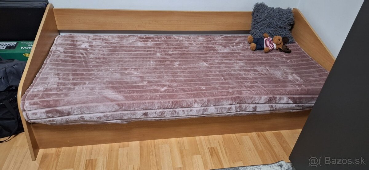 posteľ 90x200 cm - 3