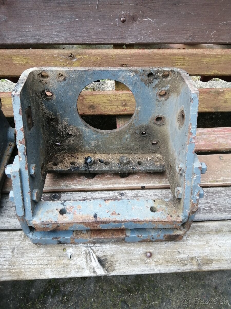 Tiahlo, Konzola Zetor - 3