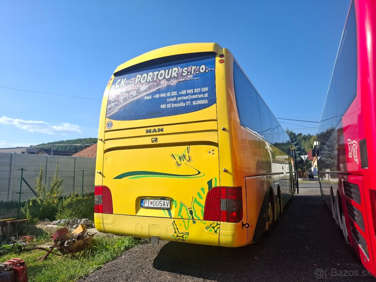 Man Lion's Coach R08 - 3