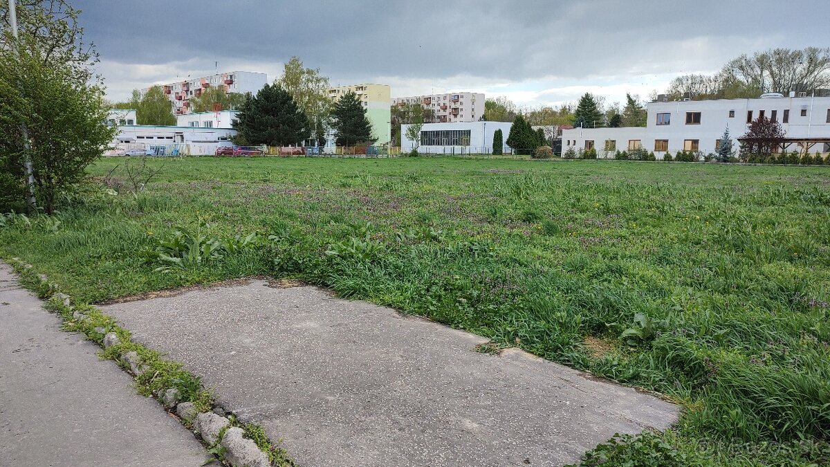 MOVEON exkluzívne ponúka pozemok vhodný pre developing - 3