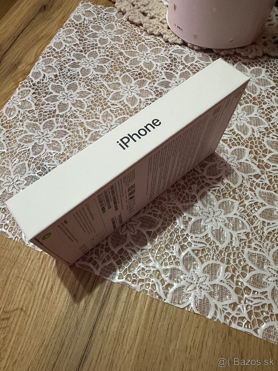 iPhone 16 black 12gb - 3