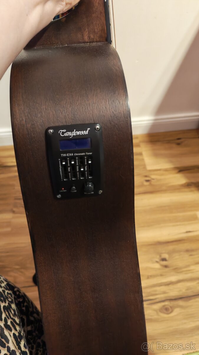 Elektro-akustická gitara - 3