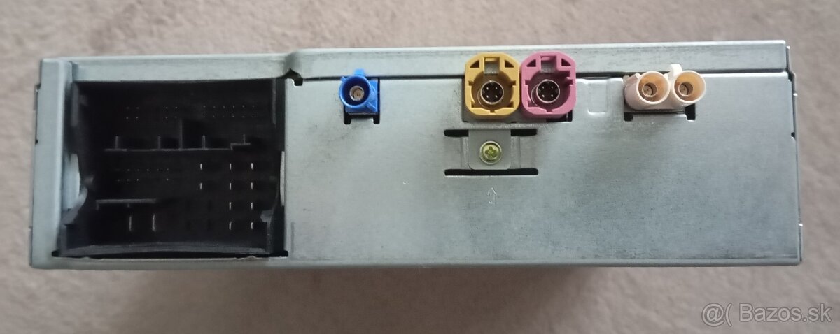 Predám autorádio pre Škoda a Wolksvagen - 3