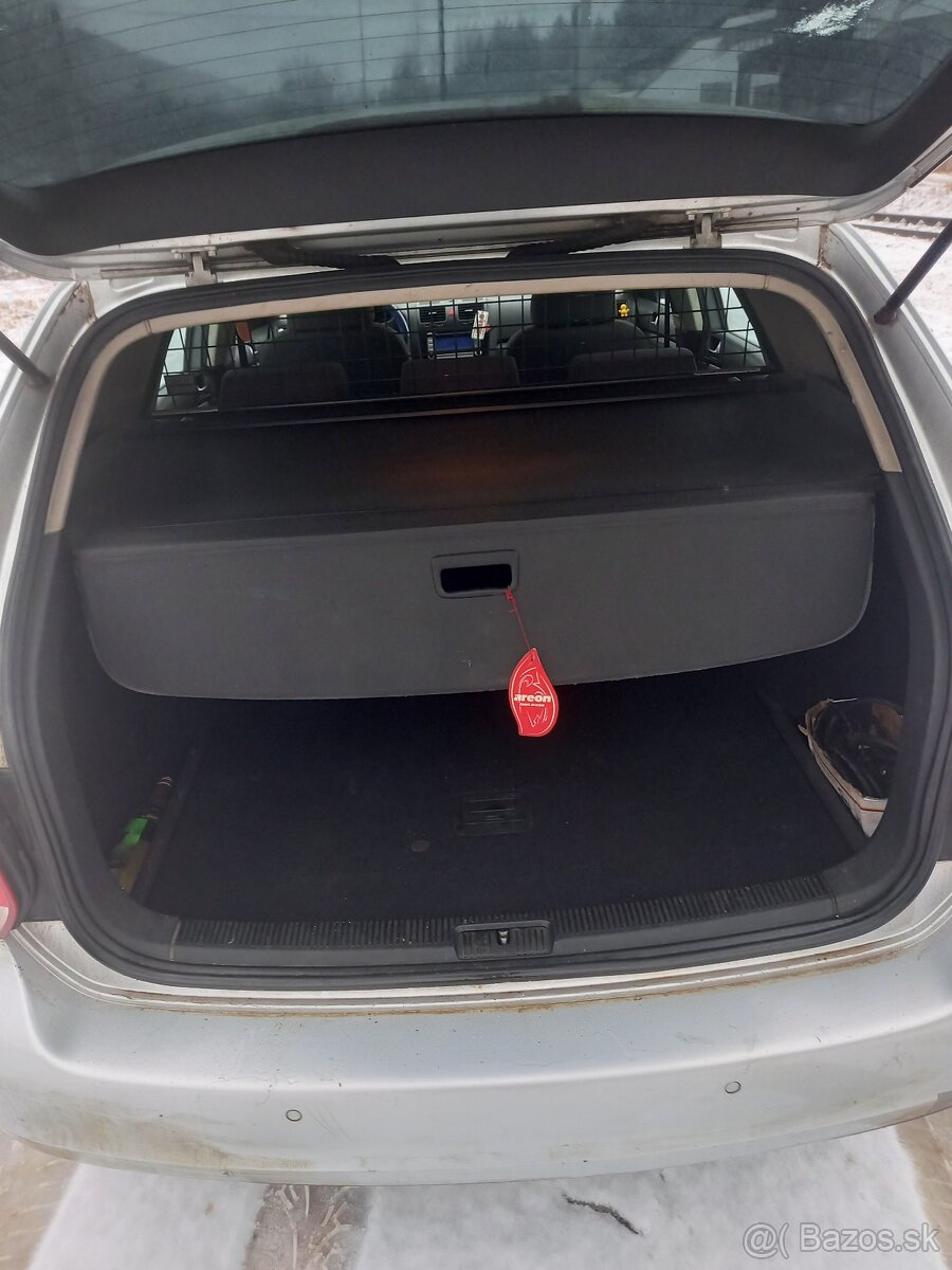 Wolsvagen golf 1.9 77 kW - 3