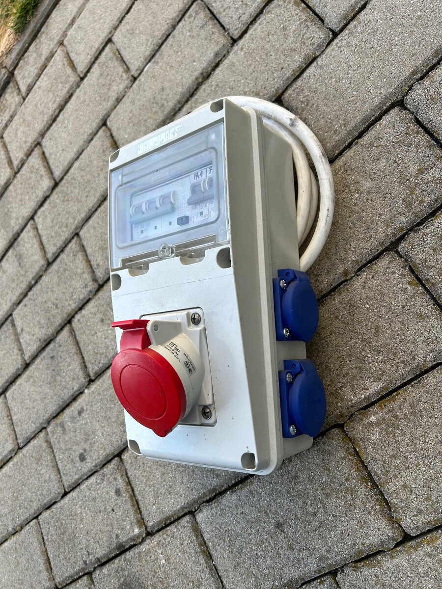 Rozvodnica 4x230v 1x400v - 3