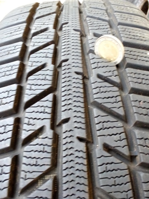 185/60 R14-zimne Yokohama - 3