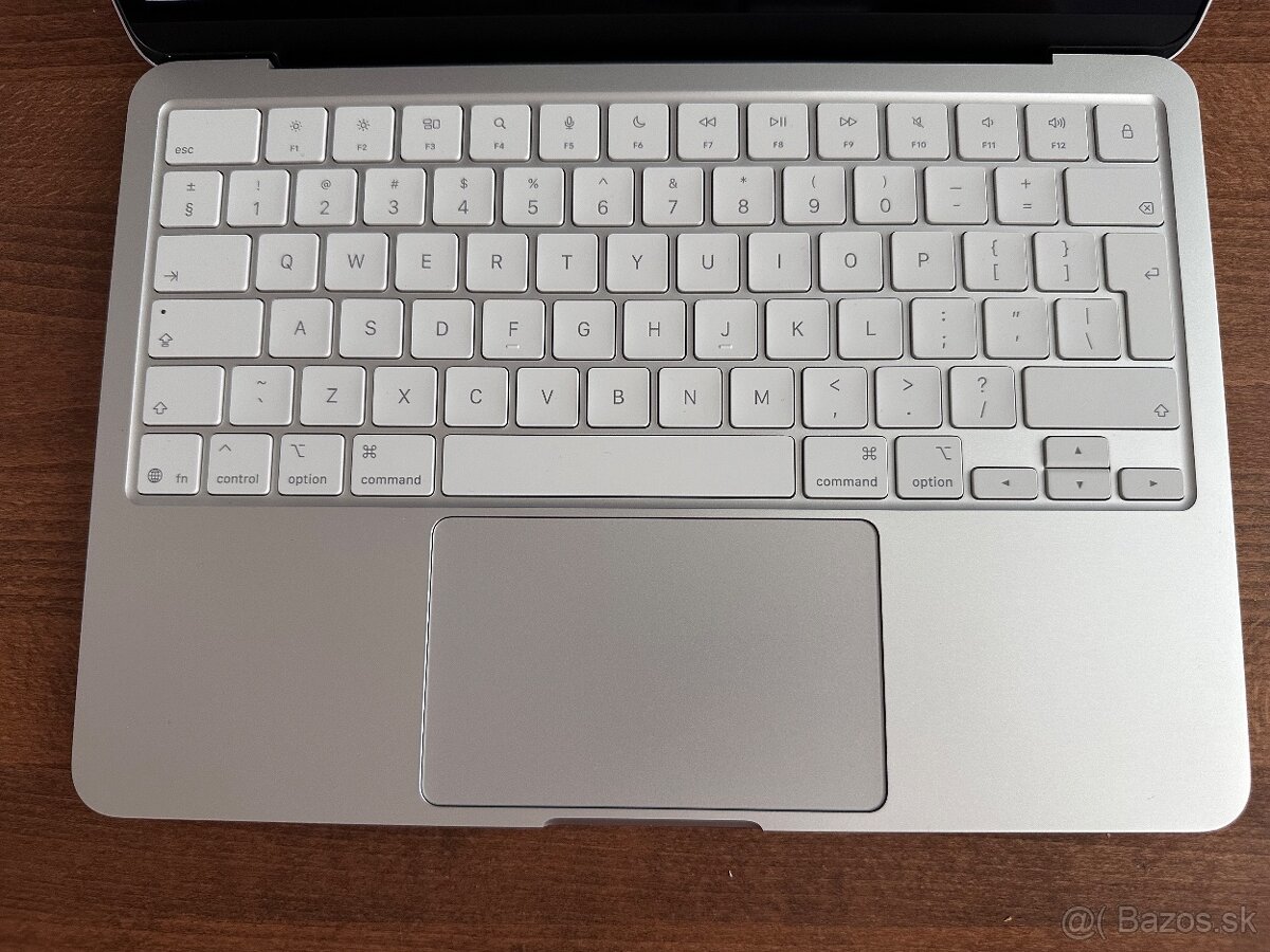 MacBook Neo - 3