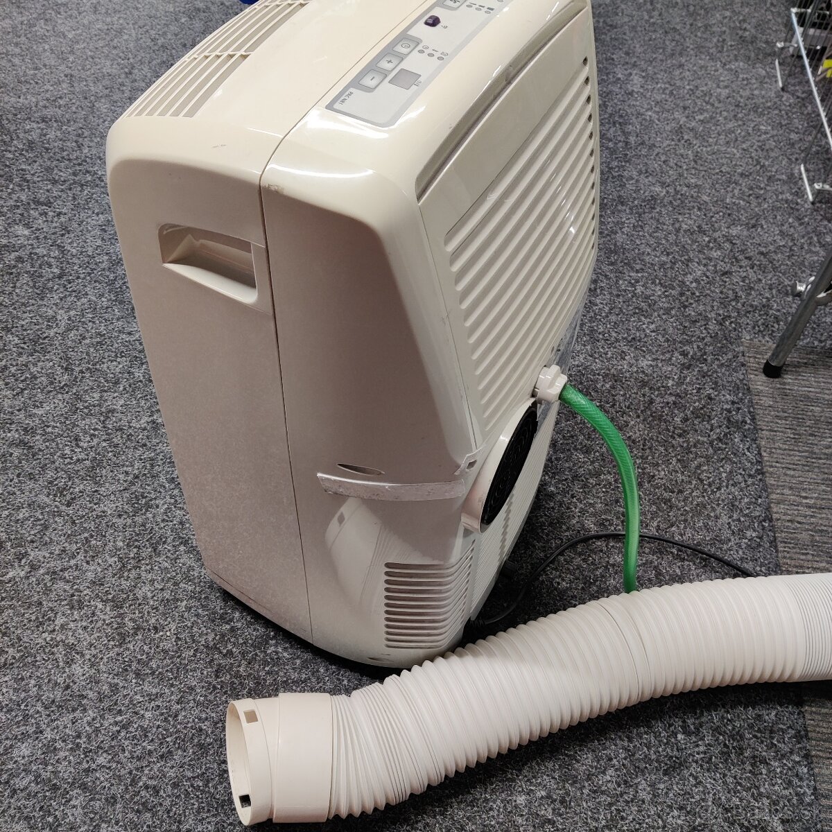 Prenosná klimatízacia DeLonghi PAC N81 - 3