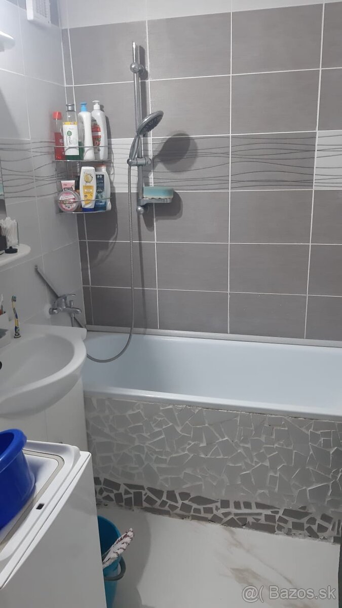 3-izbový byt na prenájom Nová Baňa - 3