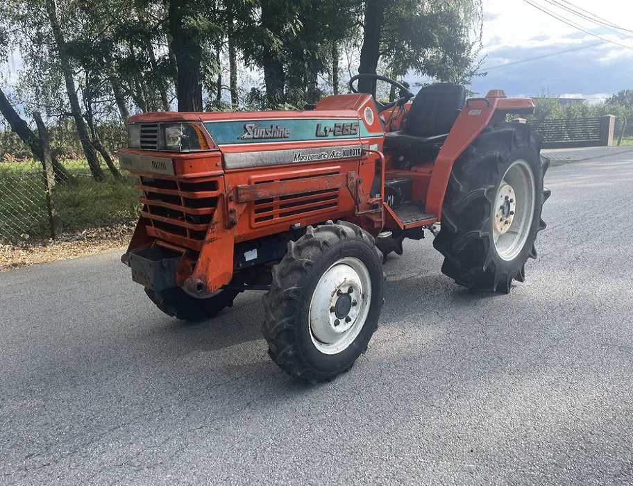 Traktor Kubota L1 265 - Kompaktní a spolehlivý pomocník pro - 3