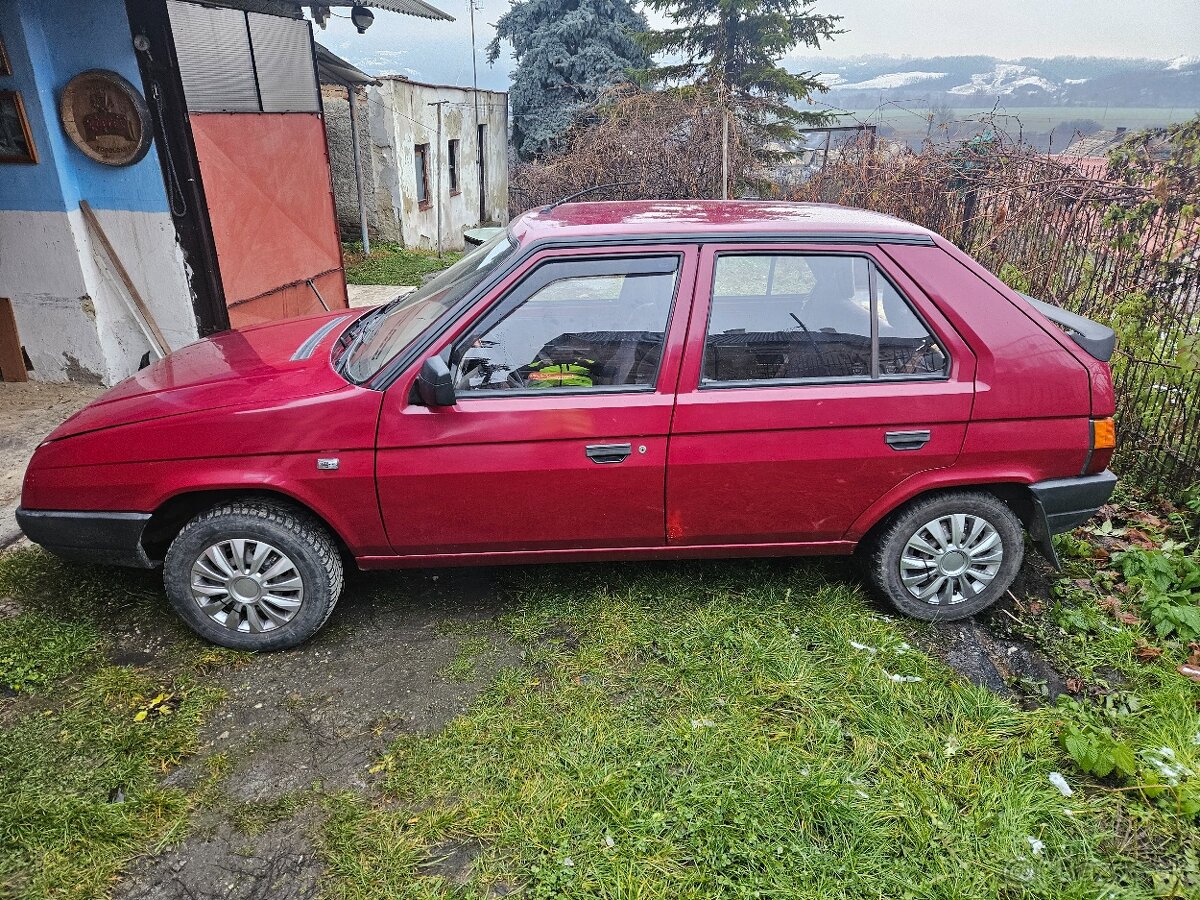 Škoda Favorit 135L - 3