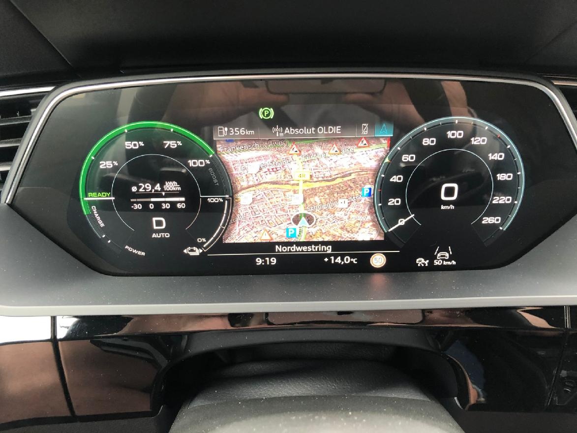 Audi E-tron 55 Quattro, rok výroby 2021 plná záruka 5 let - 3