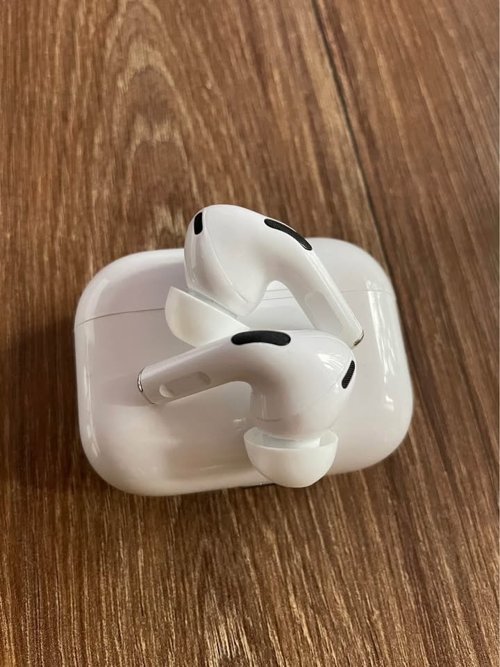 Predám Nové originálne Airpods Pro 2 - 3
