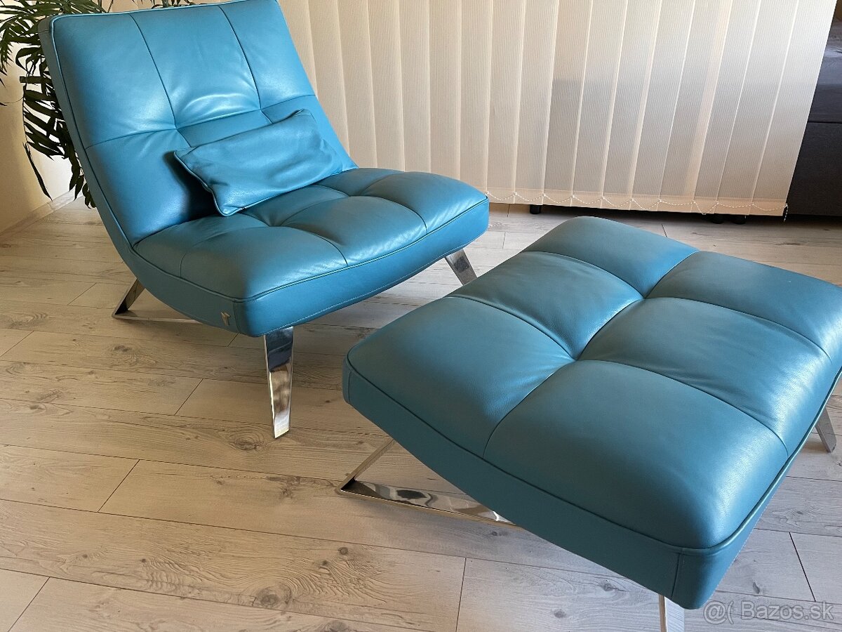 KOZENE KRESLO S TABURETKOU - 3