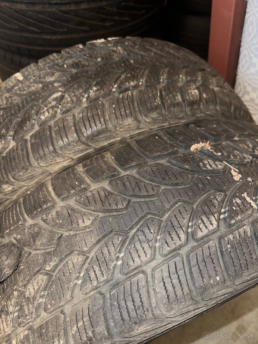Bridgestone 195/65 R15 - 3