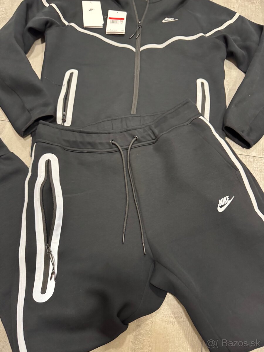 Nike Tech Fleece reflexný set,Veľkosť L - 3