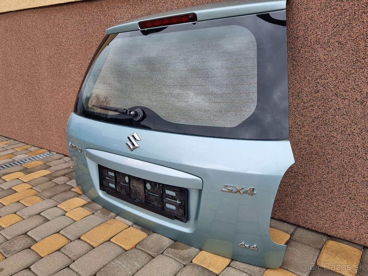 Suzuki SX4 kufrové dvere - 3