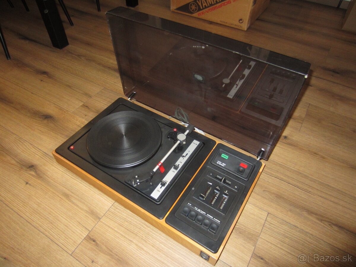 Gramofón TESLA NZC 160 - 3