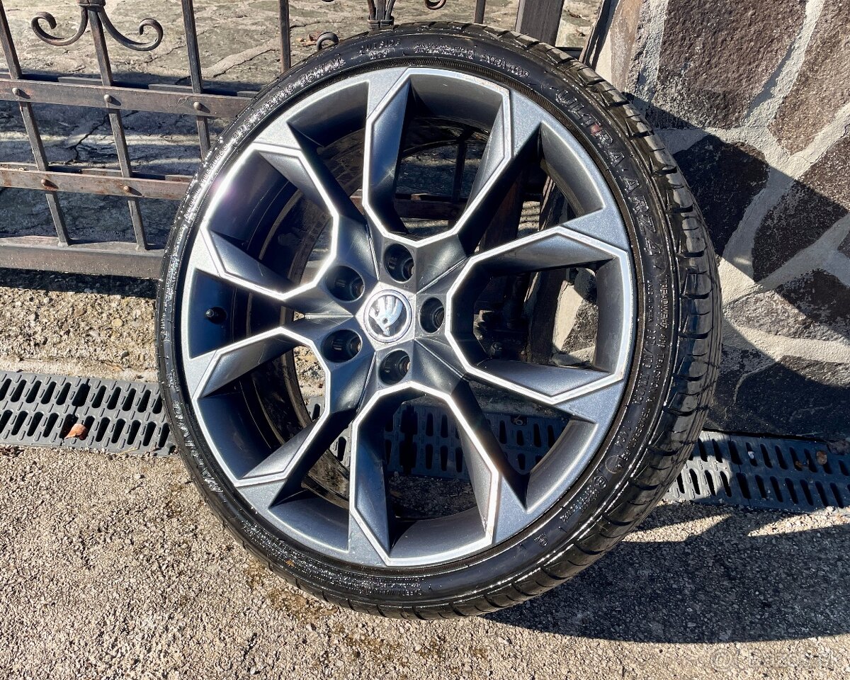 5x112 R19 škoda Xtreme Rs 225/35 19 - 3