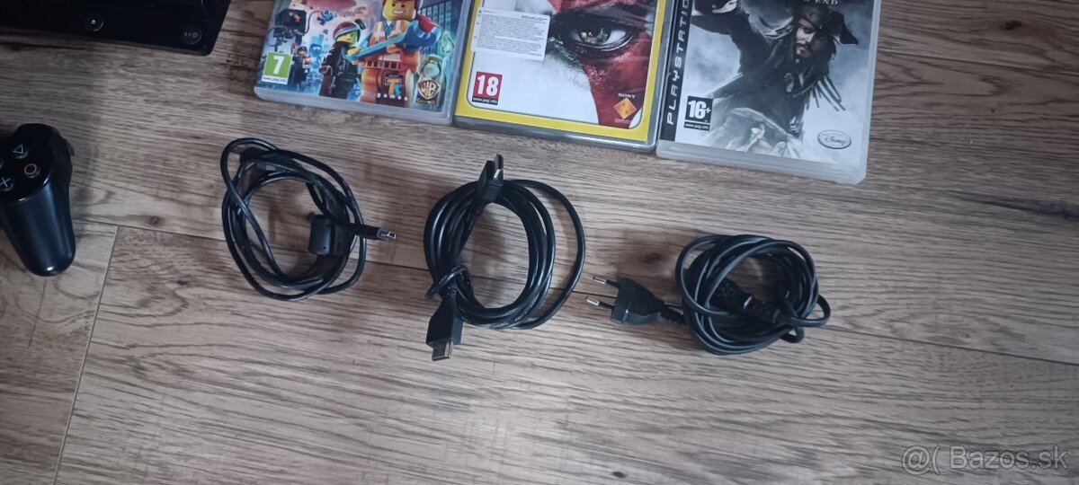 Ps3 slim s hrami - 3