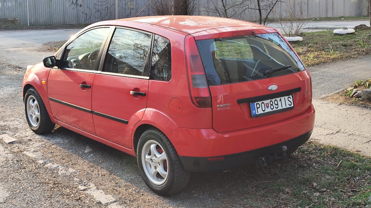 Fiesta, benzín - plyn LPG, 70 koní, spotreba 5,50€ na 100km - 3
