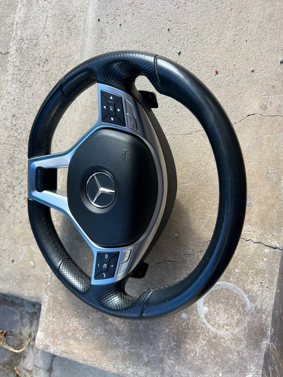 Mercedes AMG volant - 3