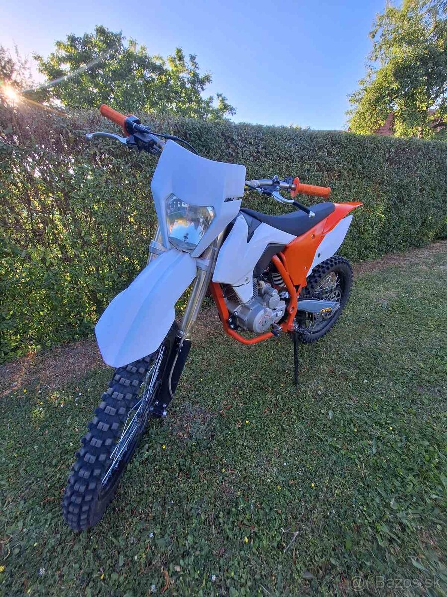 Pitbike minirocket pitrock 250