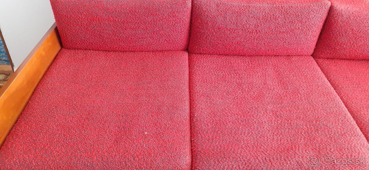 Darujem starší gauč a nábytok - 3