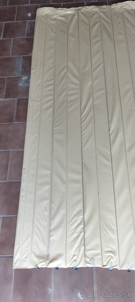 Stahovacie plastové dvere - 3