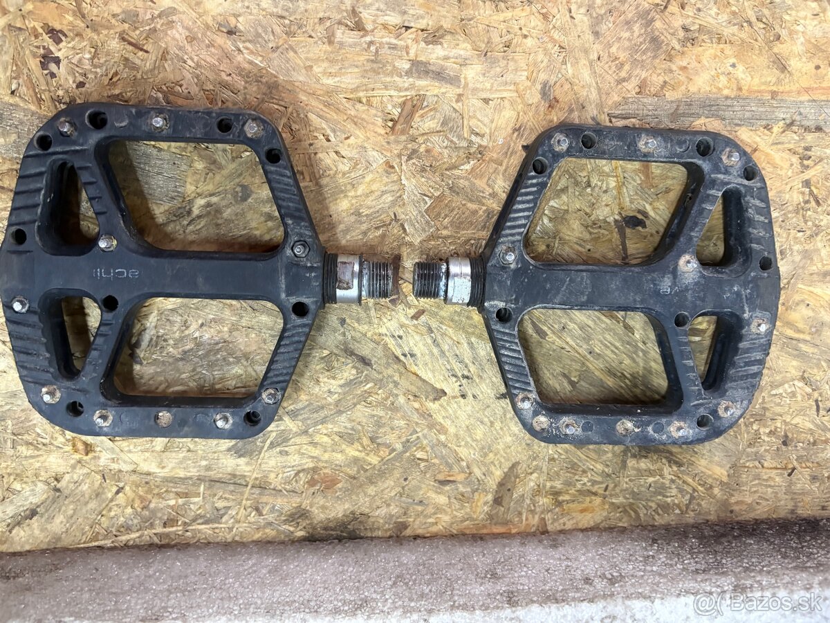 Predám Kluky Hussefelt a pedále - 3