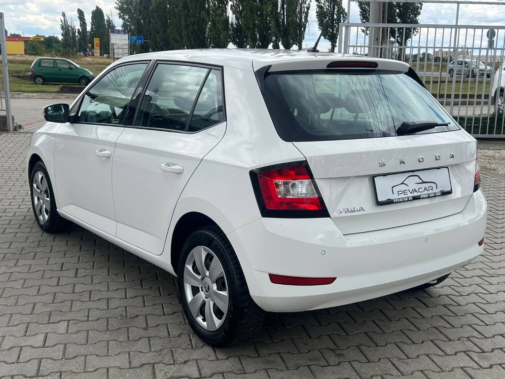 Škoda Fabia 1.0 TSI Active - 3