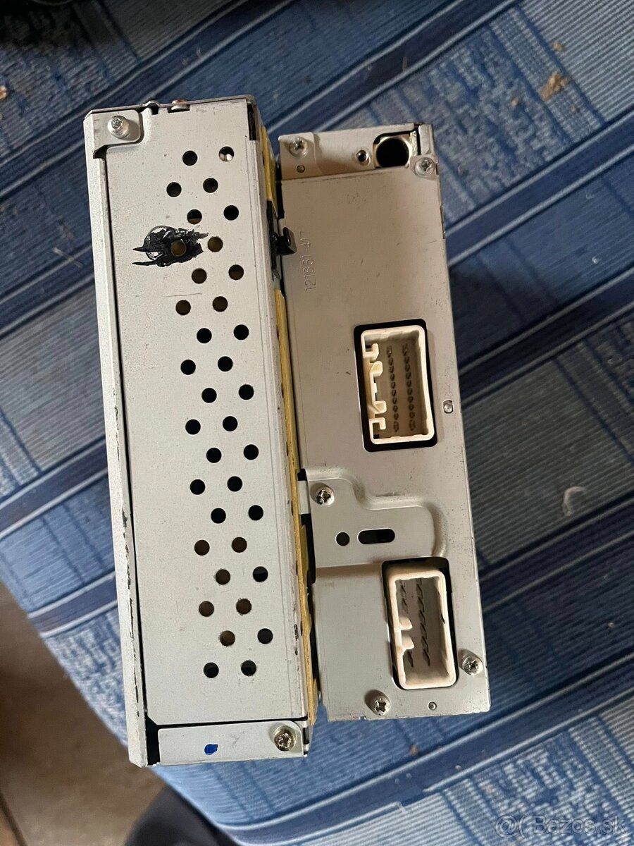 Lexus IS200 / IS300 Rádio - 3