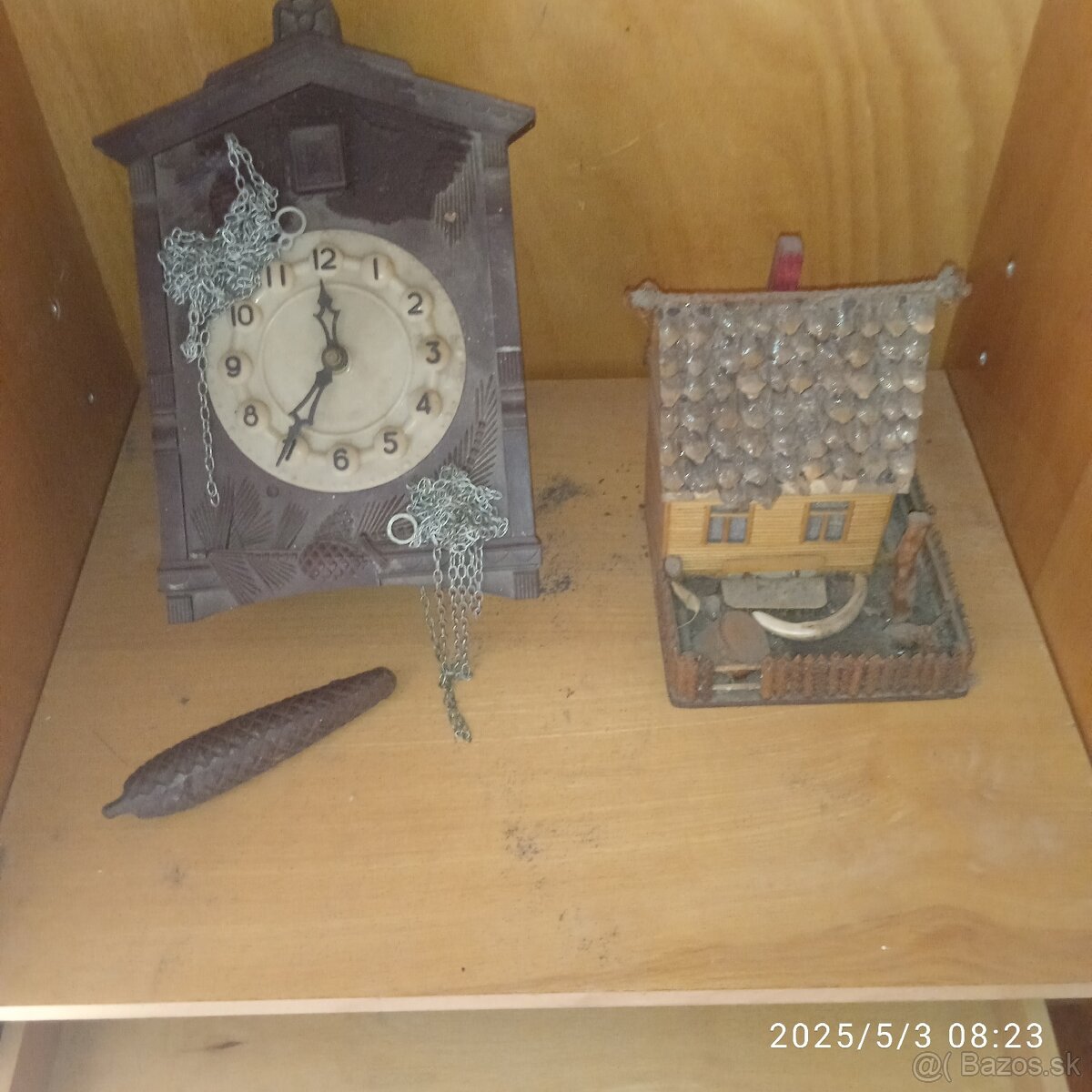 Predám kufre kus za 28e.Ten s kolieskamZa50€Rucne rob domček - 3