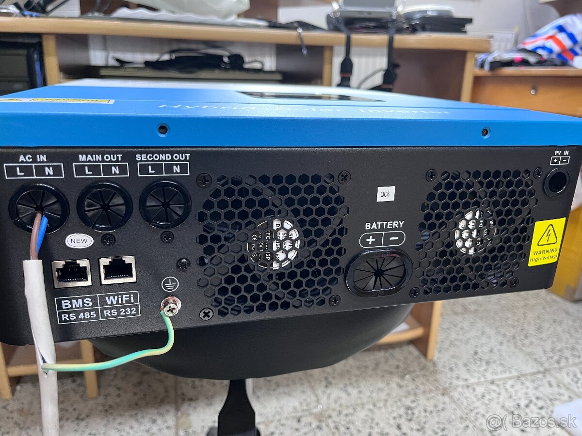 EASUN 4,2KW 24V hybridny menic - 3