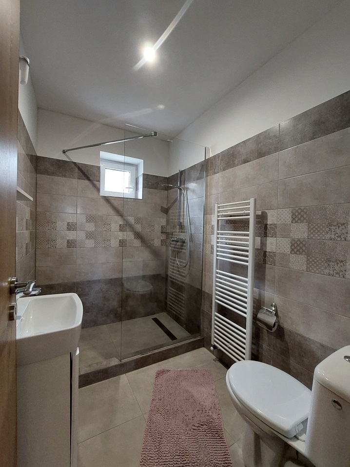 Nesvady: Investičná príležitosť. Znížená cena - 3