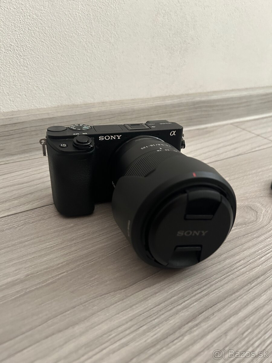Sony Alpha A6400 + 18-135mm OSS - 3