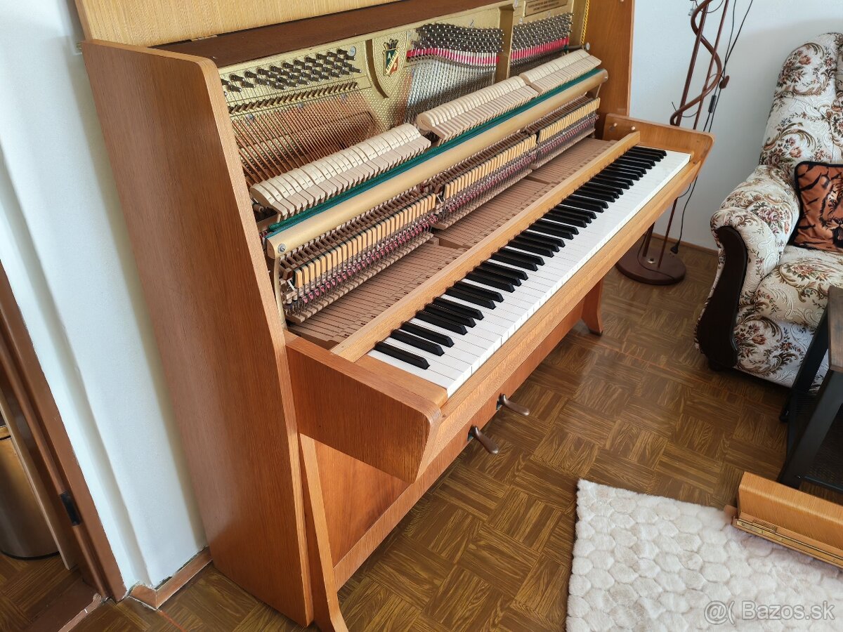 Nepremeškajte Petrof dovoz celá SR - 3