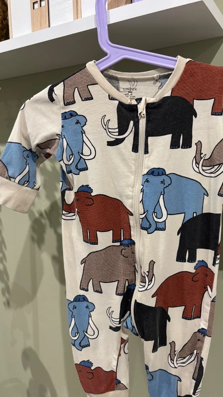 Pyžamo s mamutmi Lindex, veľ. 68 - 3