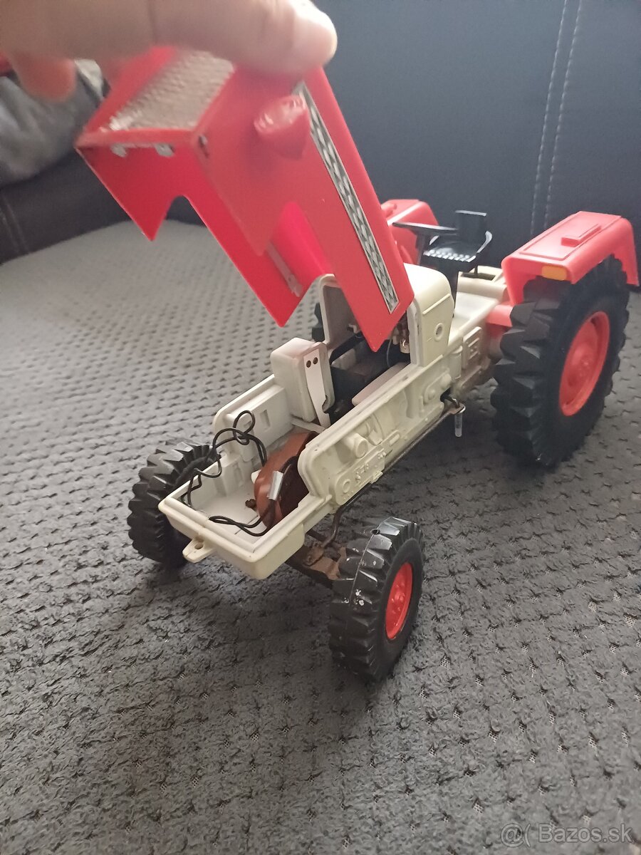 Predám traktor piko anker. - 3