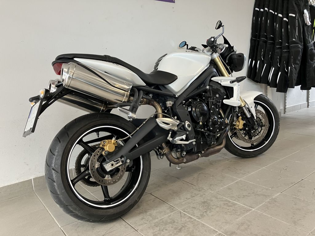 Triumph Street Triple 675 - 3