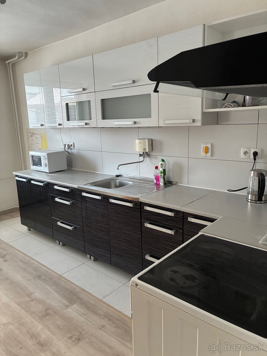 Predám kuchyňu - 3
